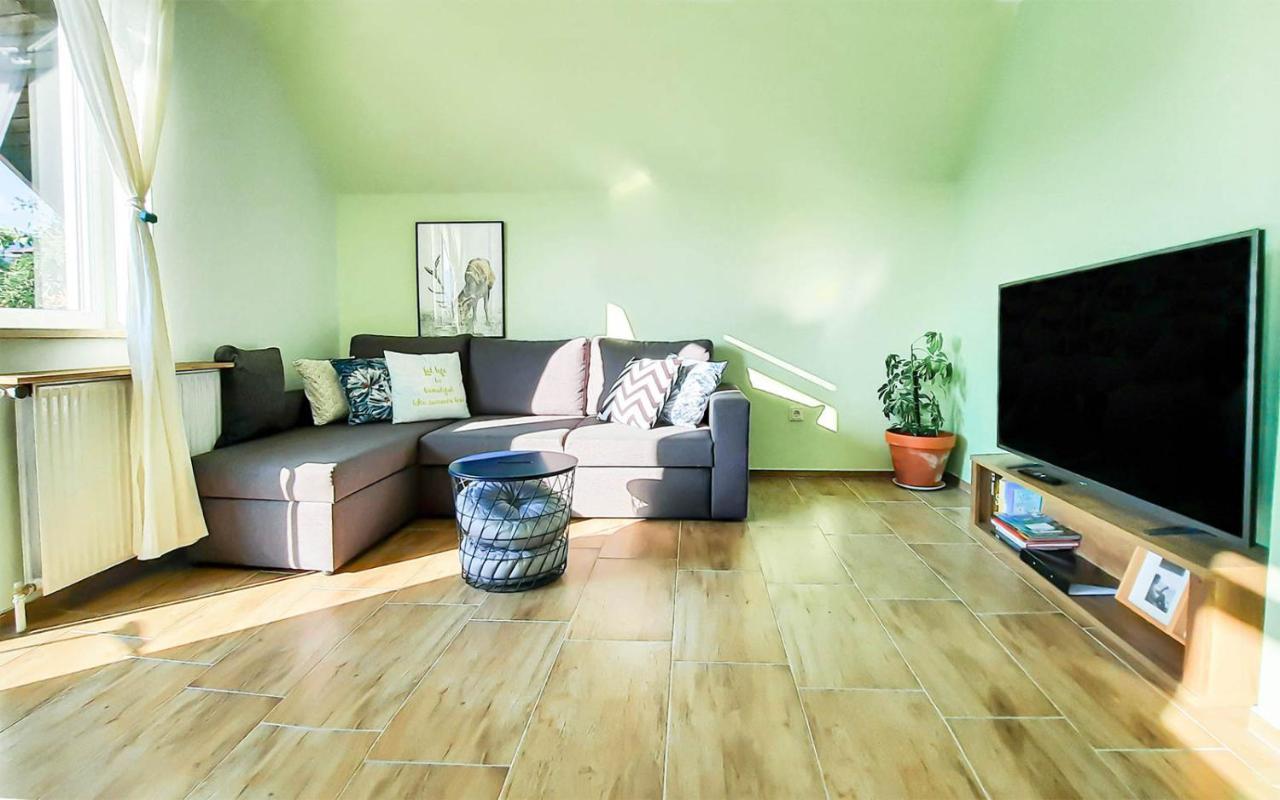 Deerwood Villa-Modern Cozy Apartment With Castle View Bled Extérieur photo