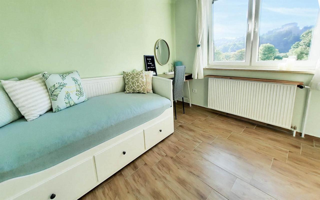 Deerwood Villa-Modern Cozy Apartment With Castle View Bled Extérieur photo